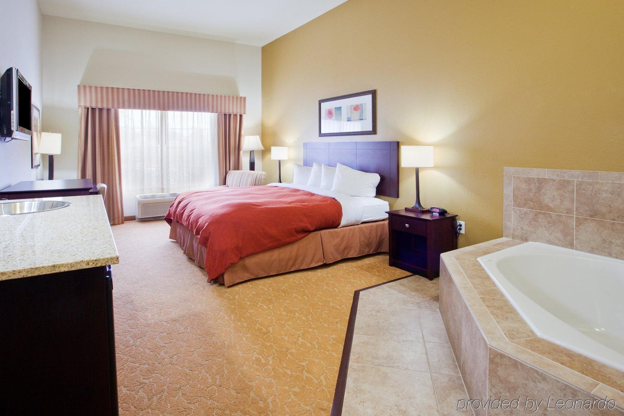 Comfort Inn & Suites Fairburn Room photo